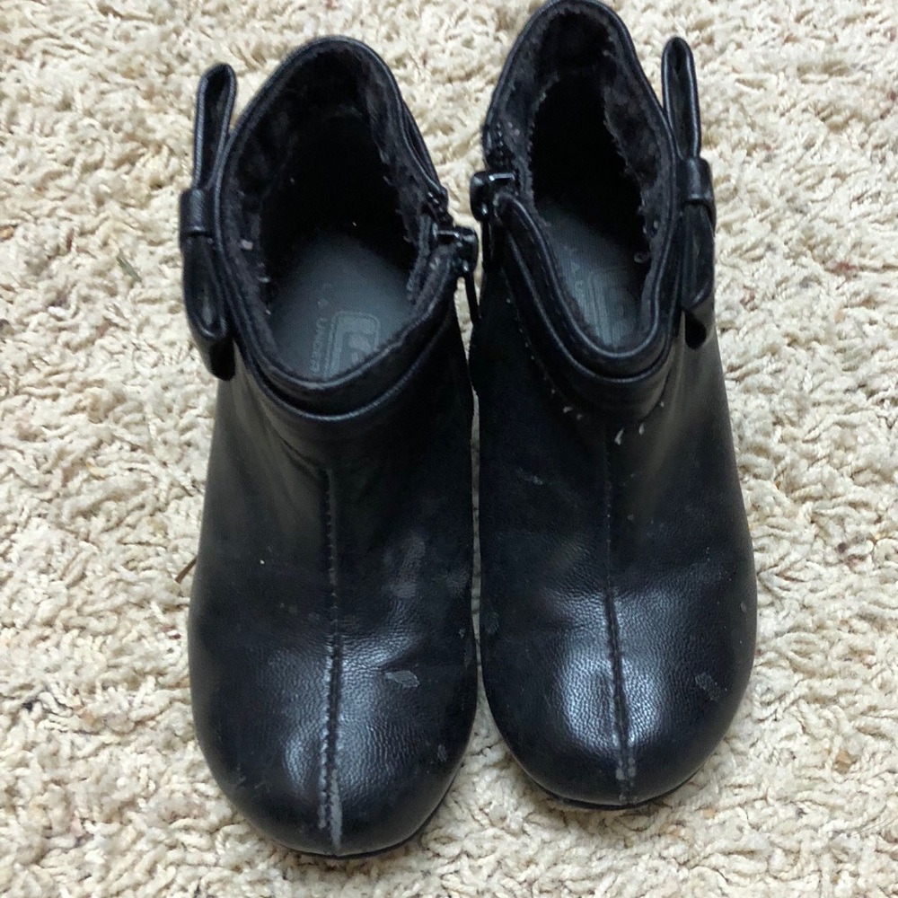 Kids heels